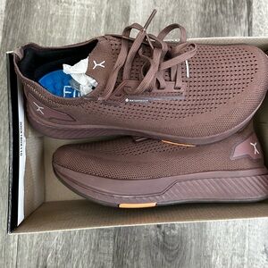 FLUX ADAPT RUN SIZE 8W